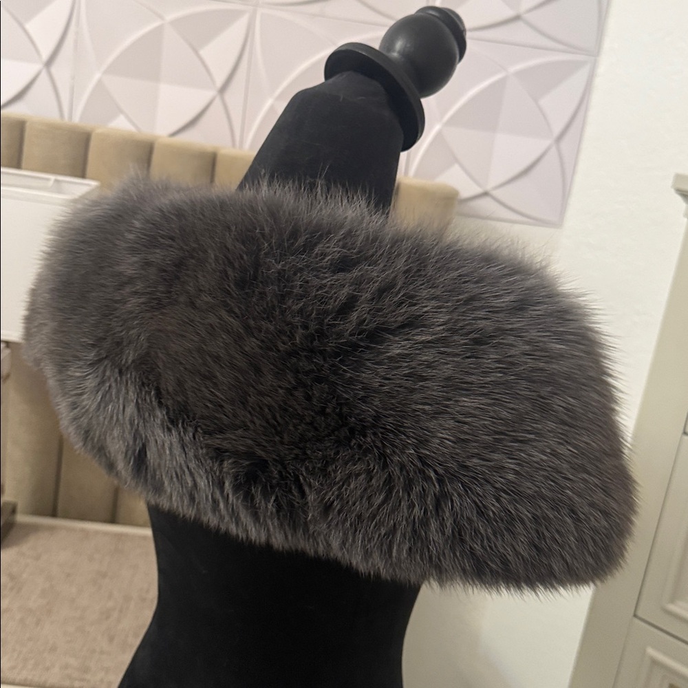SAGA FOX FUR SCARF WRAP COLLAR - Picture 2 of 14